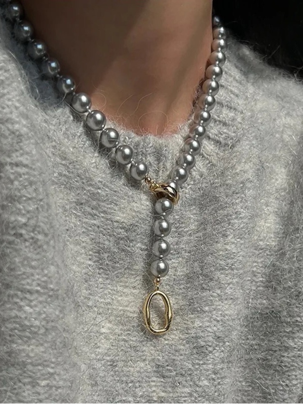NWT Imitation Grey Pearl Necklace
